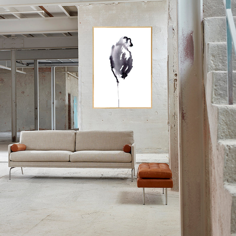 Feather Flower kunstplakat ved sofa
