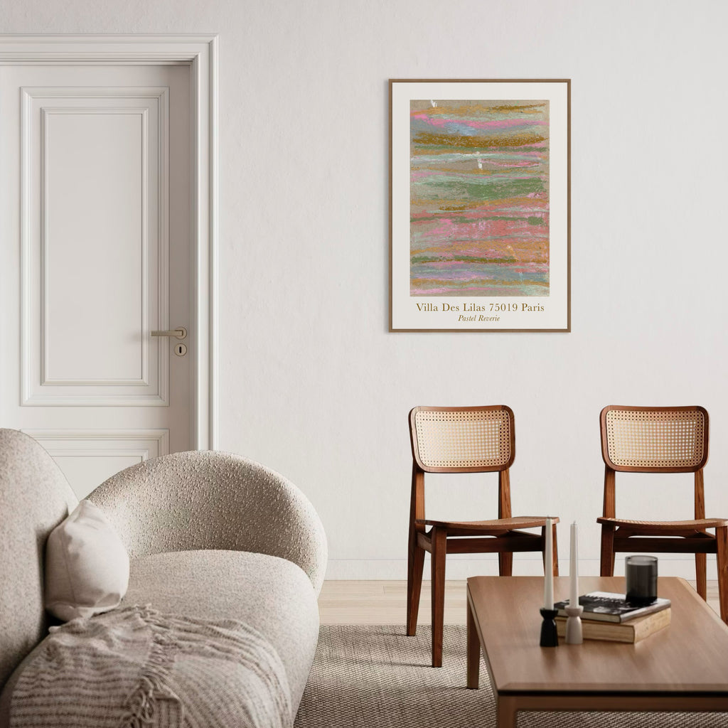 Pastel Reverie kunstplakat ved sofa