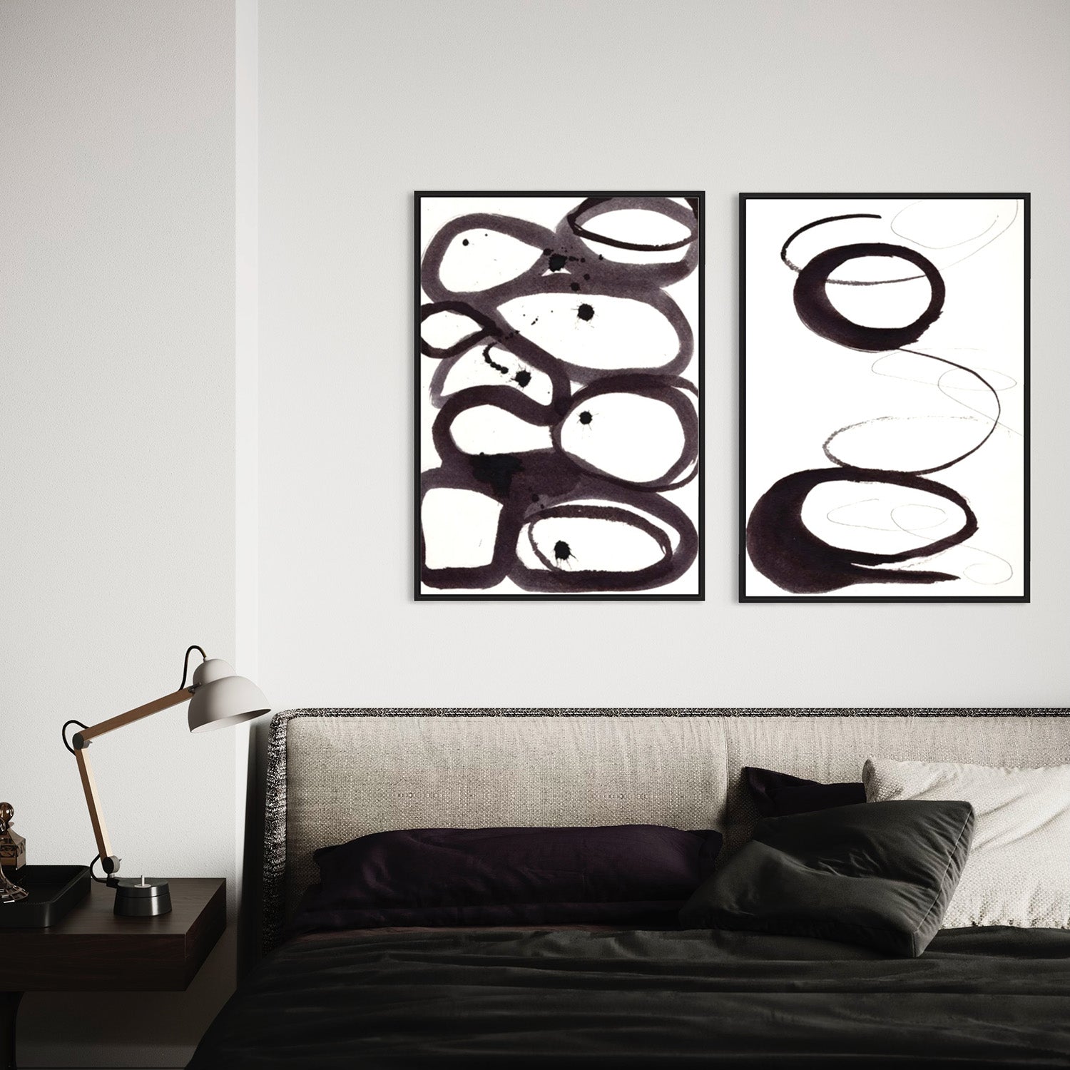 Scribbles 1 kunstplakat – interiørstyling i soveværelse af Mette Handberg