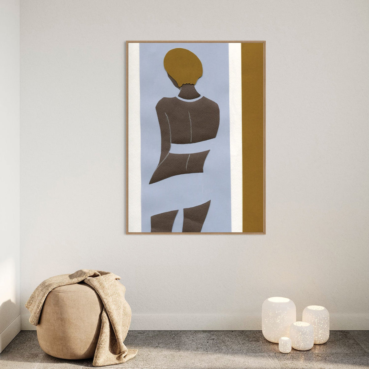 Standing Girl i spa interiør
